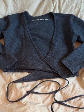 Live The Process Charcoal Wrap Top